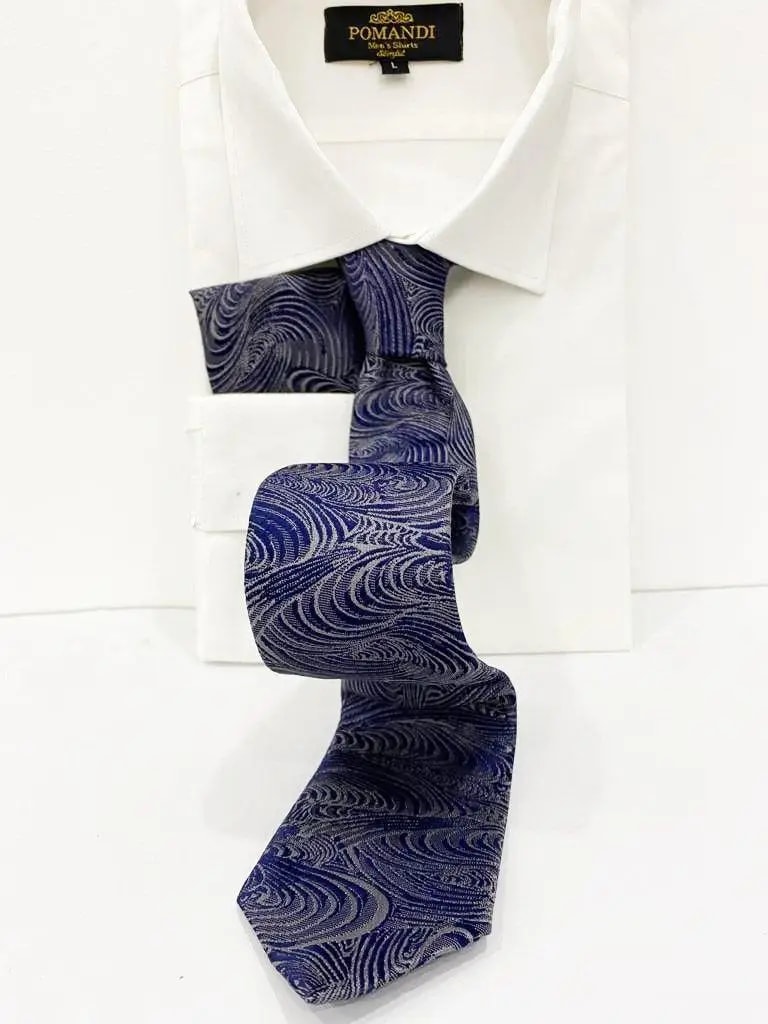 Chemise blanche avec cravate bleu motif ondulé